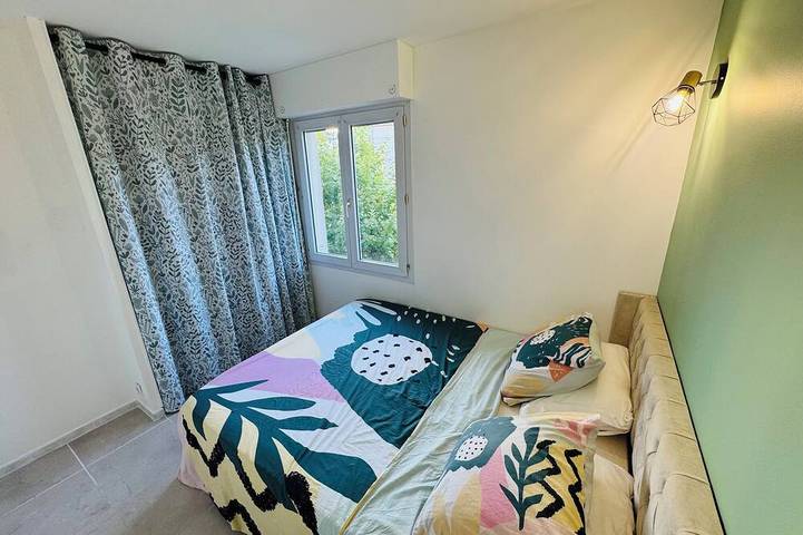 Ganze Wohnung, Golfe-Juan Gem. Serein 2 bedroom apartment with pool and close to the beach in Golfe-Juan, Mittelmeerküste (Frankreich)