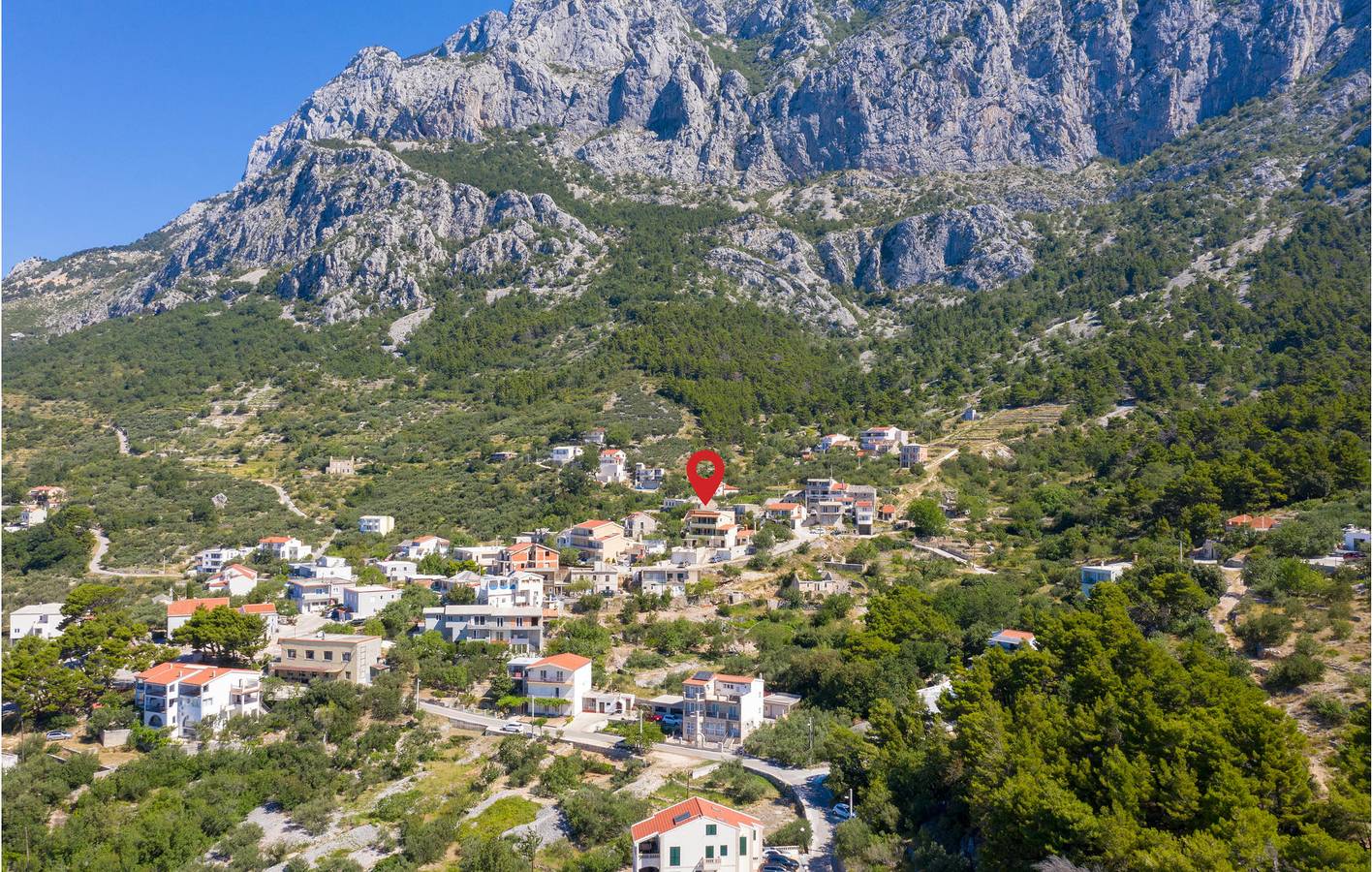 Gemütliche Ferienwohnung mit Terrasse, in der Nähe von Veliko Brdo und der Küste in Veliko Brdo, Makarska