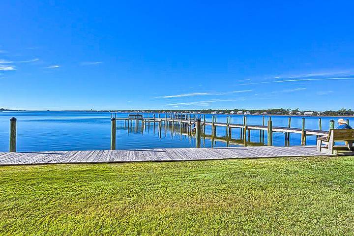 Vacation apartment for 4 people, with balcony and pool in Alabama