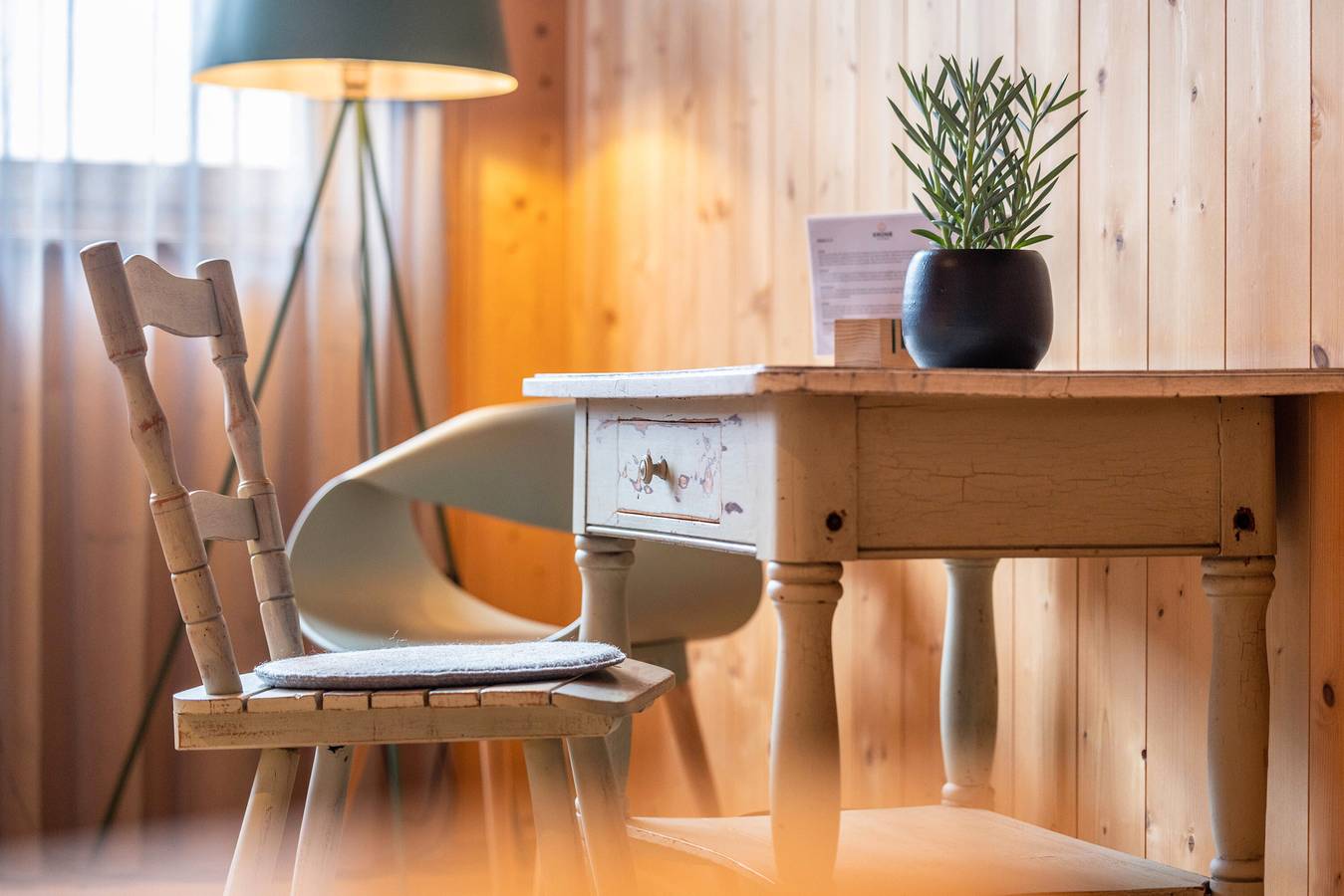 Zimmer 'Alfred' mit gemeinsamer Terrasse und Wi-Fi in Albstadt, Naturpark Obere Donau