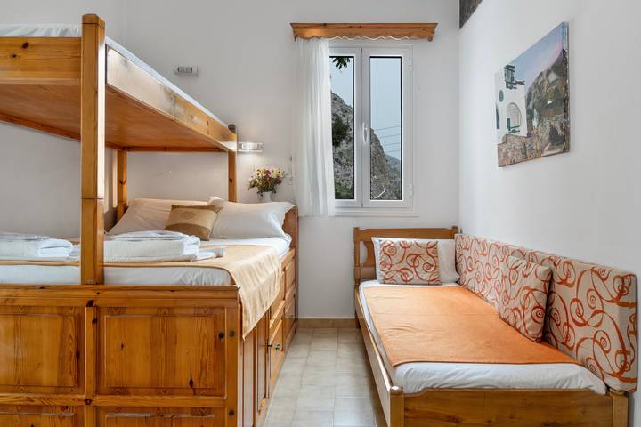 Gîte pour 4 personnes, avec balcon dans Amorgos