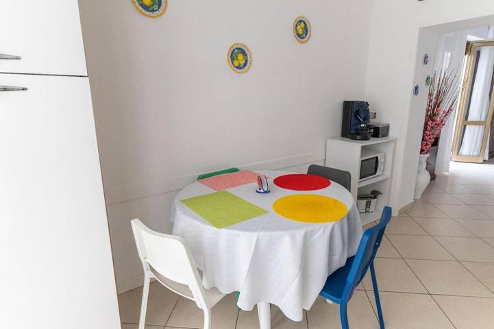 Gîte pour 6 personnes, avec Balcon ainsi que Terrasse et Sauna à Castellammare di Stabia - 4