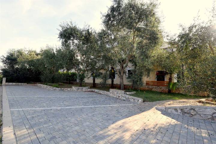 Ferienwohnung für 2 Personen, mit Terrasse in Njivice - 2