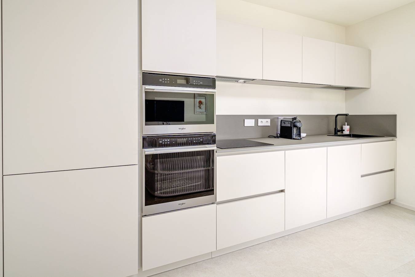 Entire apartment, Cala Sole Suite Apartment with Garden, Sea View, Wi-Fi, Air Conditioning in Baia Caddinas, Golfo Aranci