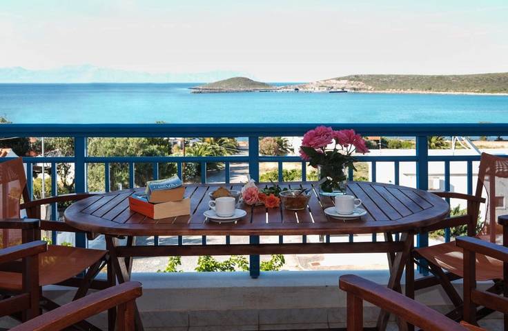 Appart’hôtel pour 3 personnes, avec Balcon et Terrasse ainsi que Jardin et Vue