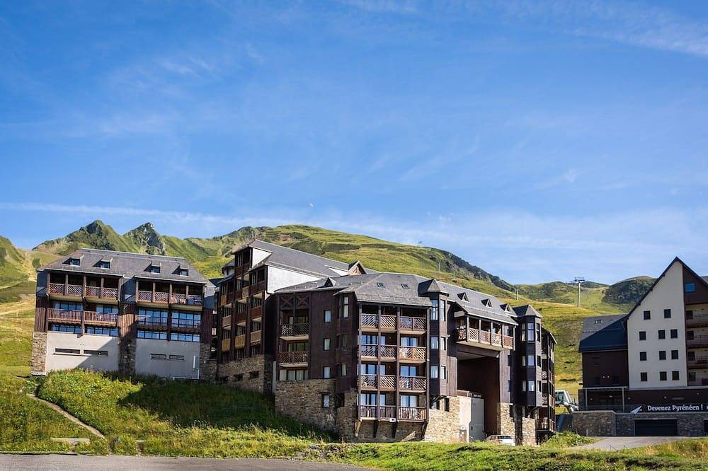 Entire apartment, Studio sympa et équipé au pied des pistes in Germ, French Pyrenees