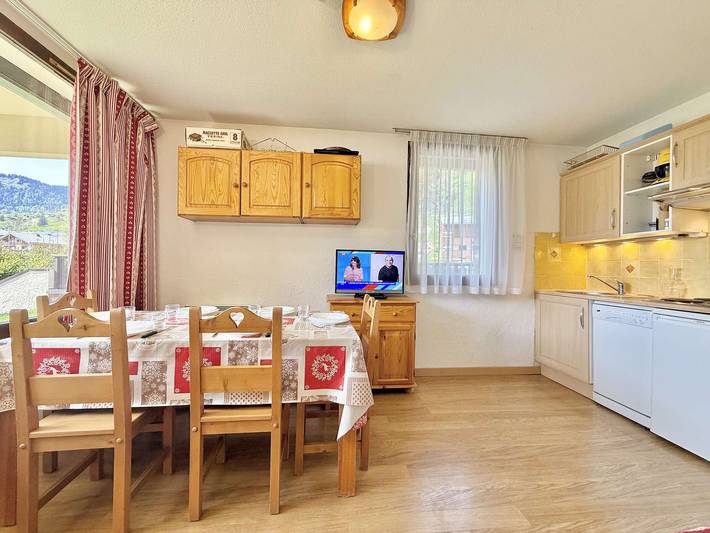Appartement entier, 3 pièces avec terrasse et parking à Praz-Sur-Arly - 900m des pistes in Praz-sur-Arly, Pays du Mont-Blanc