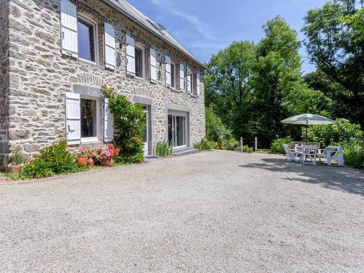 Ferienhaus für 6 Personen, mit Terrasse und Garten in Gratot