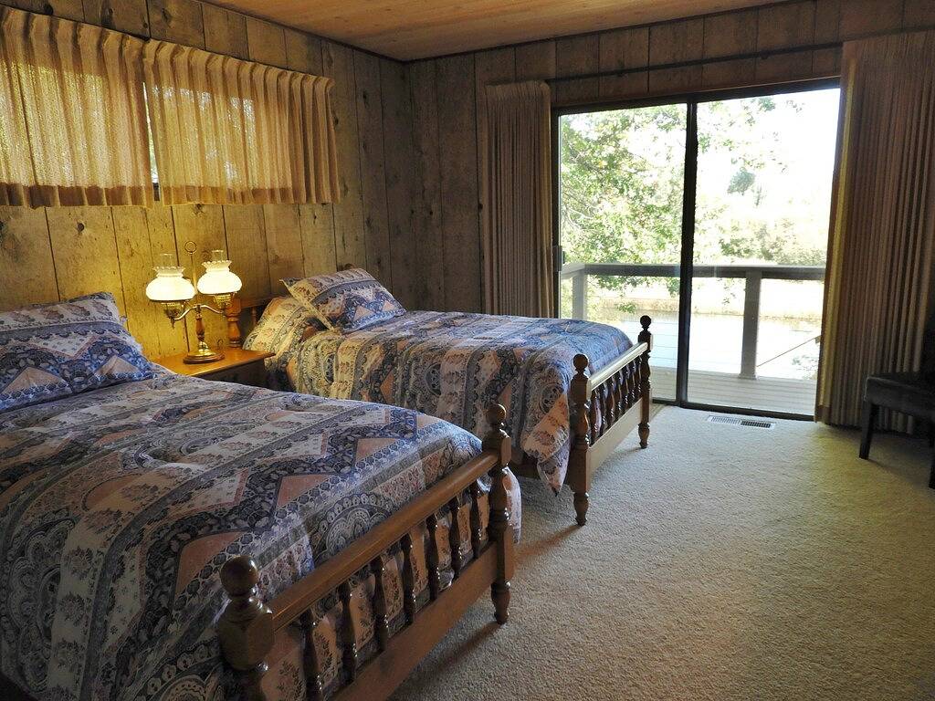 2.300 m² großes Haus am Bluff mit Blick auf Hat Creek in Lassen-Volcanic-Nationalpark