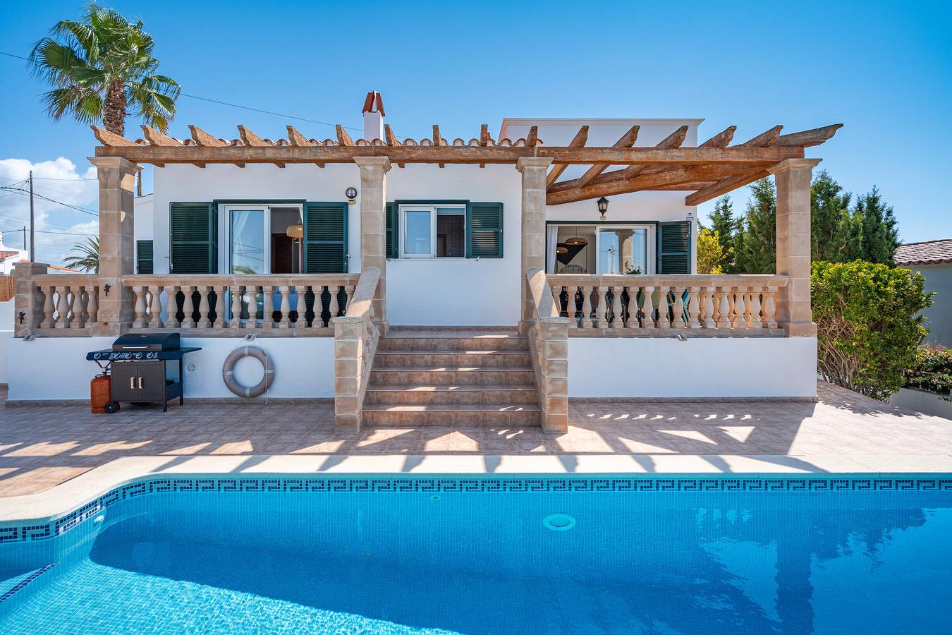 Villa 'Petre' con vistas al mar, Wi-Fi y aire acondicionado in Cala en Porter, Municipio de Alaior