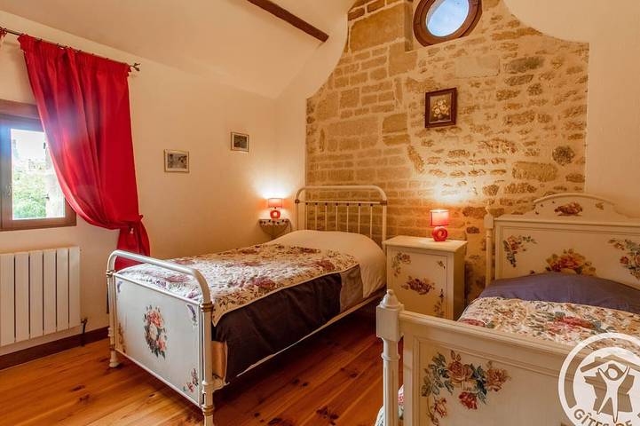 Gîte pour 5 personnes, avec Terrasse à Saint-Georges-sur-Layon - 4
