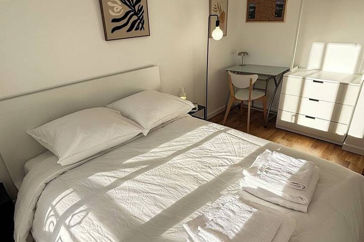 Appartement entier, Appartement lumineux en plein centre de Versailles à 5 min du Château ! in Versailles, Yvelines