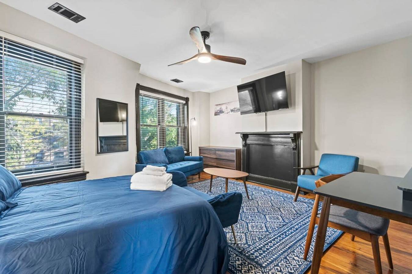 Apartamento entero, Spacious  Exclusive Dc Logan Circle Townhouse in Washington D.C., District of Columbia