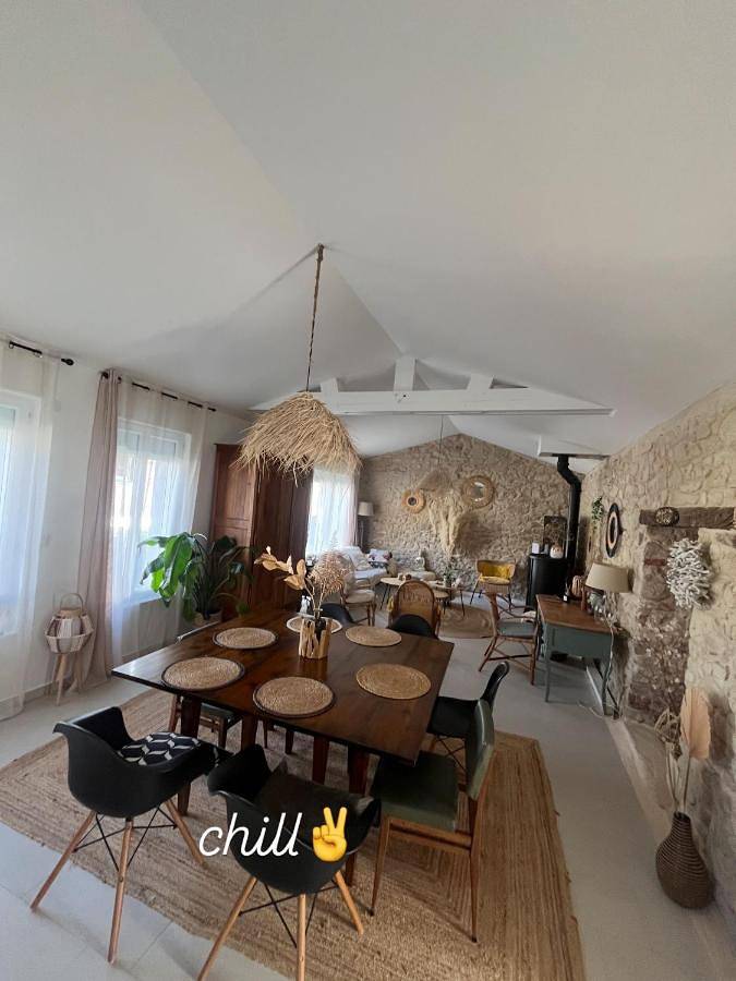 Location de vacances pour 6 personnes, avec jardin et terrasse, animaux acceptés à Couëron