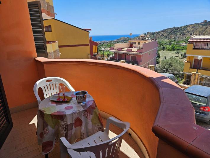 Appartamento vacanze per 4 persone, con Balcone e Terrazza in Provincia di Messina