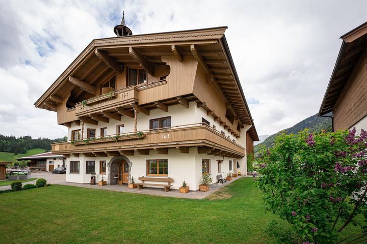 Bauernhof für 6 Personen, mit Balkon, kinderfreundlich in Saalbach-Hinterglemm