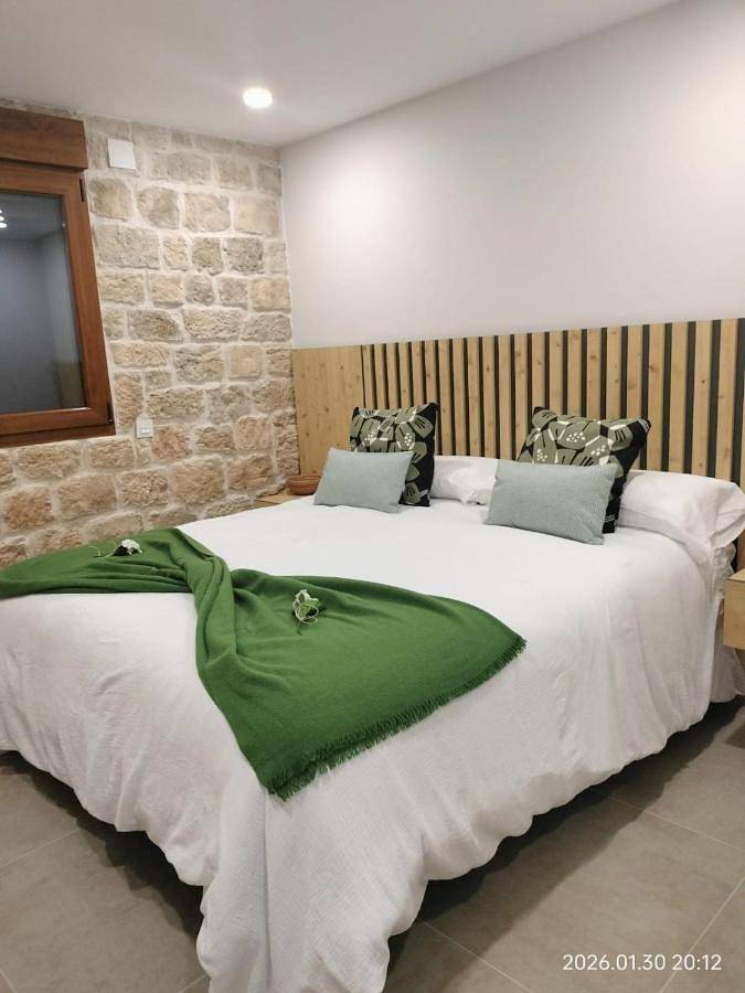 Casa rural para 14 personas, con piscina además de jacuzzi y jardín en Provincia de Palencia - 2