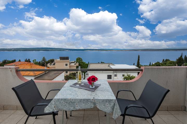 Apartamento de vacaciones para 3 personas, con balcón y vistas al mar - 1