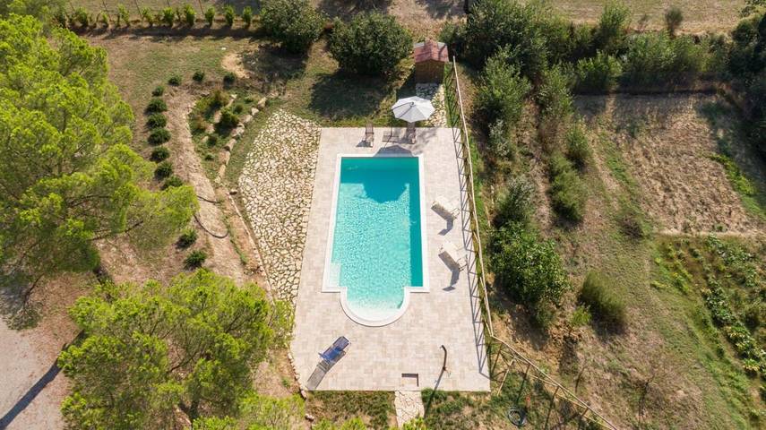 Agriturismo per 3 persone, con panorama e giardino nonché piscina a Marsciano