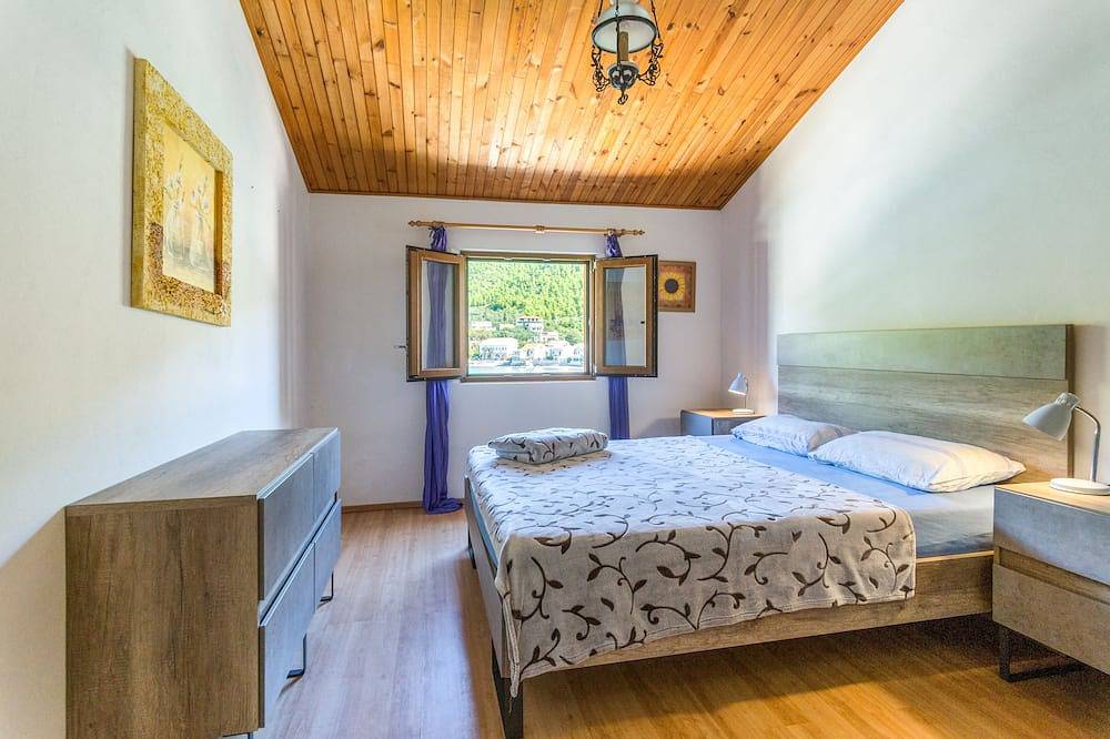 Ganze Wohnung, Zuljana - apartment with large terrace, sea view in Žuljana, Peljesac