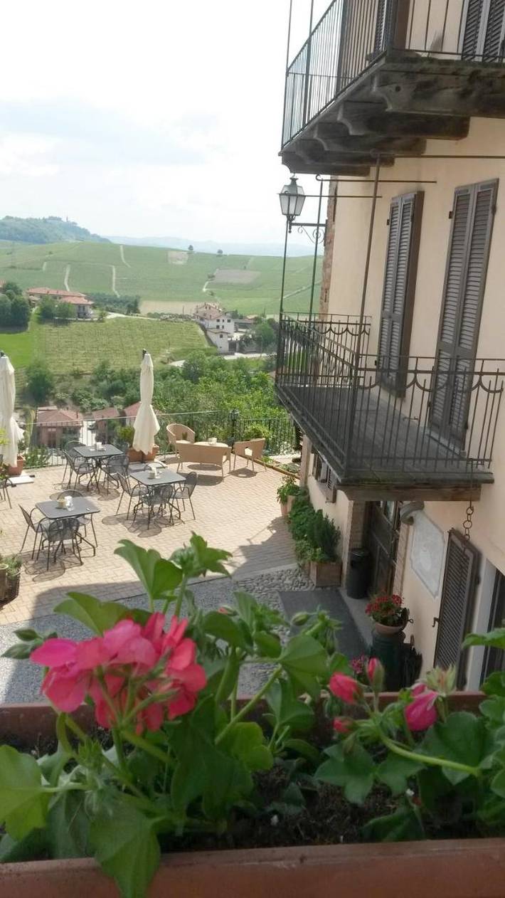 Chambre d’hôte pour 3 personnes, avec Balcon ainsi que Terrasse et Vue à Castellinaldo - 3