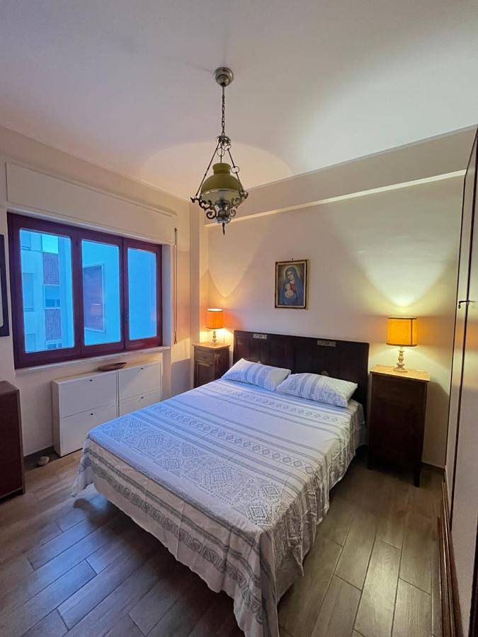 Gîte pour 5 personnes, avec Balcon ainsi que Terrasse et Vue dans Soverato Marina
