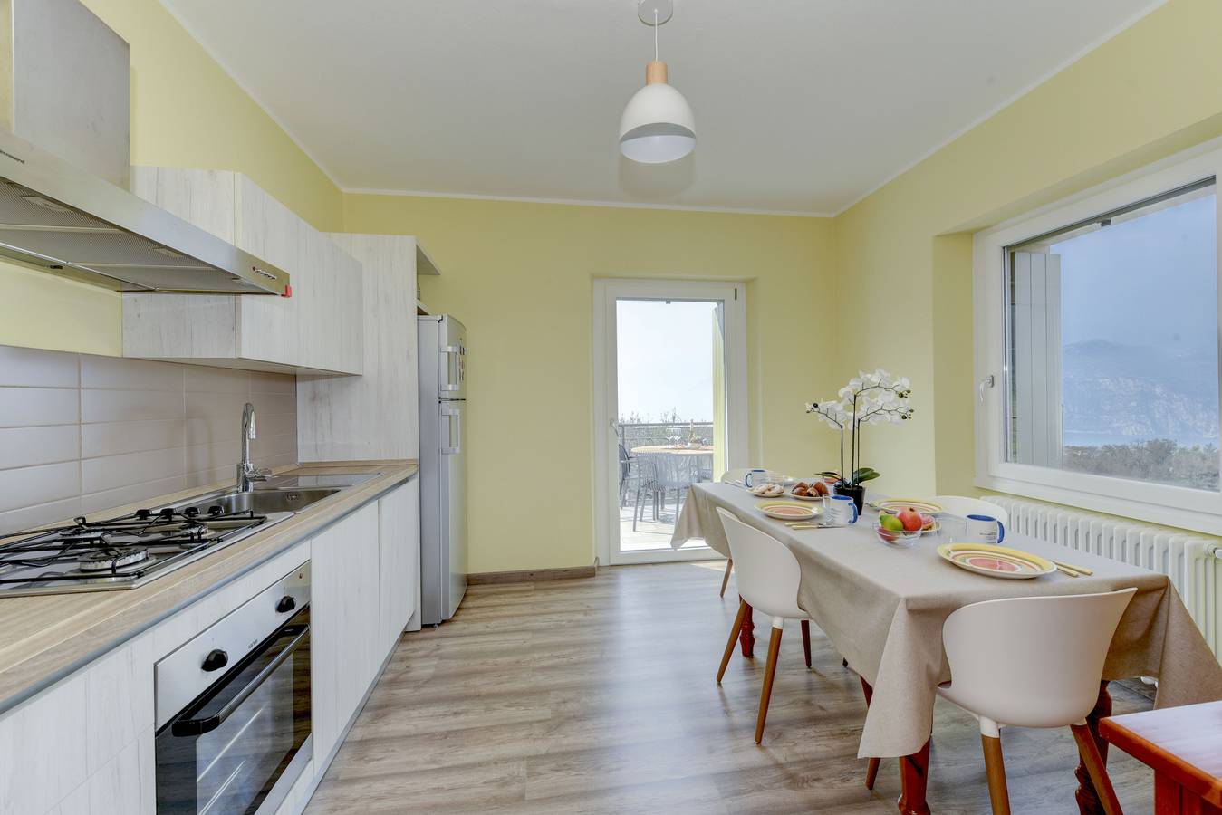 Apartamento entero, Mgh-  Malcesine Panoramic Lakeview Apartment in Malcesine, Montañas Garda