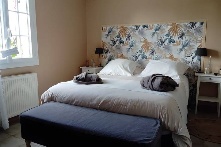 Chambre d’hôte pour 4 personnes, avec jardin et piscine dans Saint-Pourçain-sur-Besbre