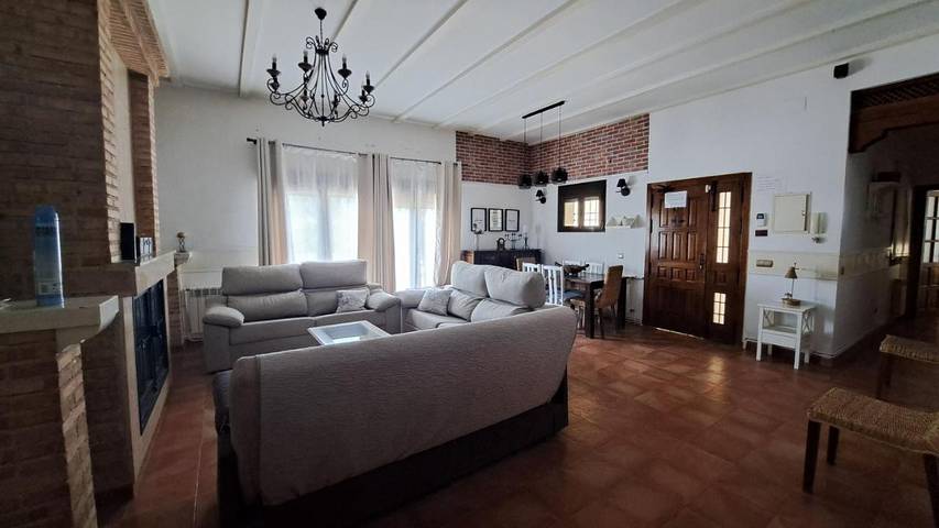 Chalet para 13 personas, con piscina además de jardín y vistas, Se admiten mascotas en Provincia de Ciudad Real - 4