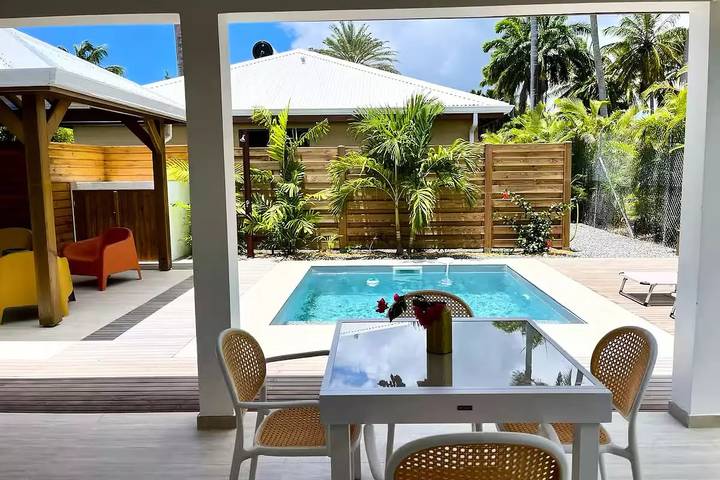 Location de vacances pour 4 personnes, avec piscine et jardin à Saint-François - 3