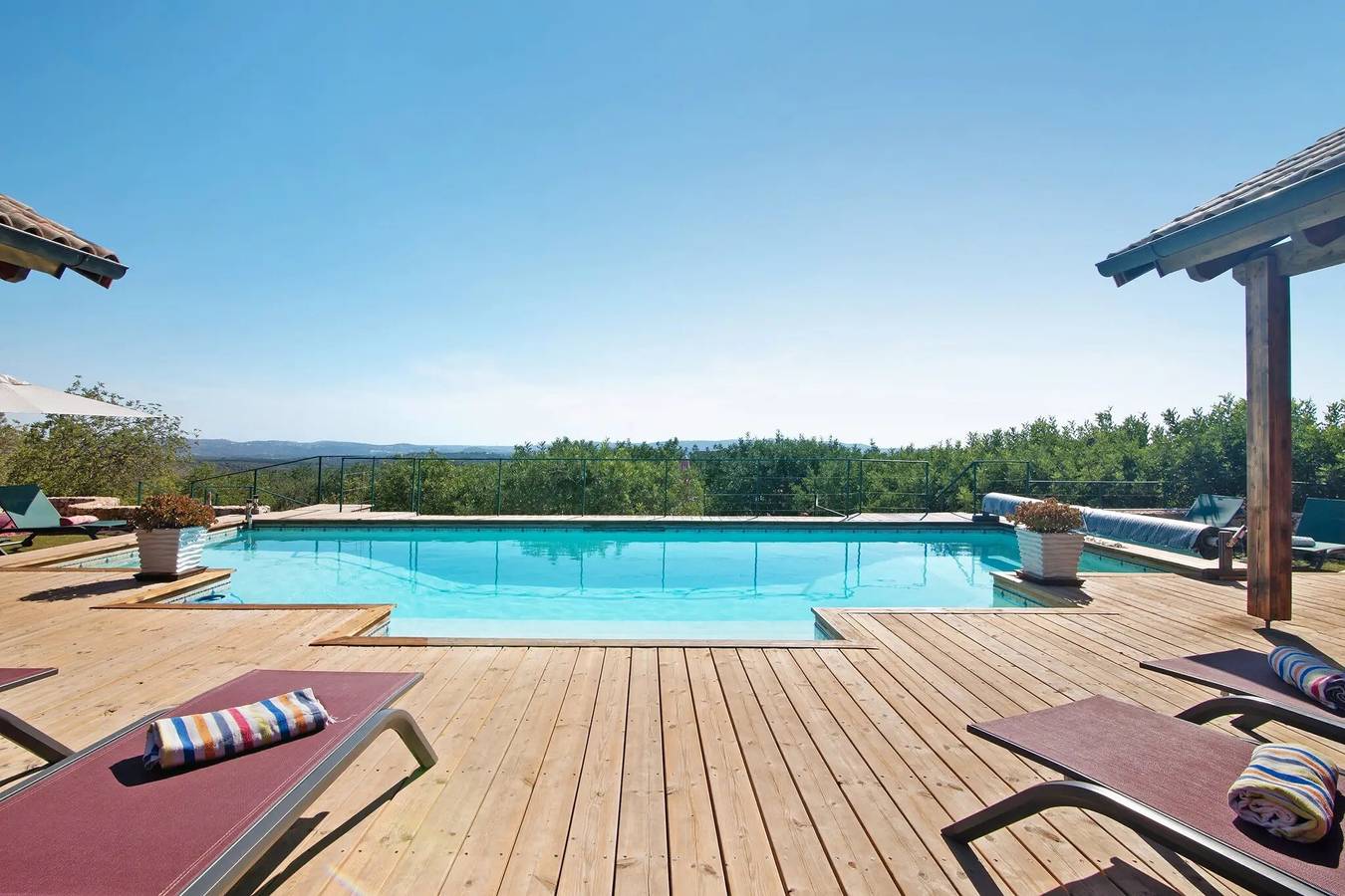 Quarto Paris - con piscina condivisa in Alte, Distretto di Faro