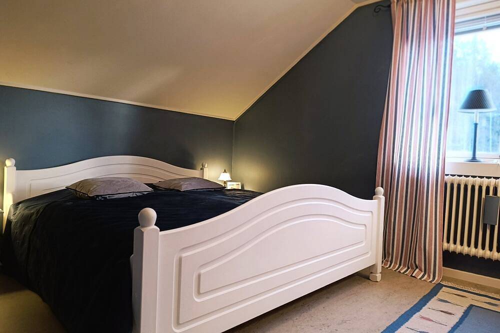 Ferienhaus zwischen Seen & Skigebiet in Dalarna – Hus Fee in Ludvika, Dalarna