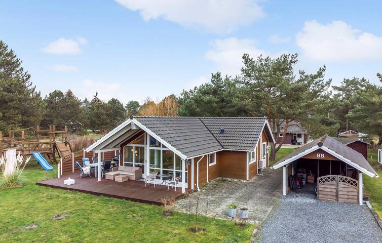 Ferienhaus für 7 Personen, mit Whirlpool und Garten sowie Sauna und Terrasse in Kramnitse - 2