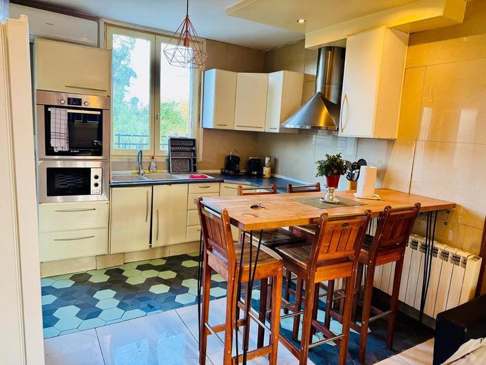 Location de vacances pour 8 personnes, avec terrasse à Saint-Brice-sous-Forêt - 4