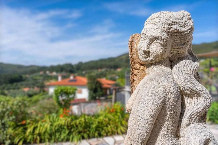 Maison de campagne pour 13 personnes, avec vue ainsi que jardin et piscine, animaux acceptés à Ponte de Lima - 4