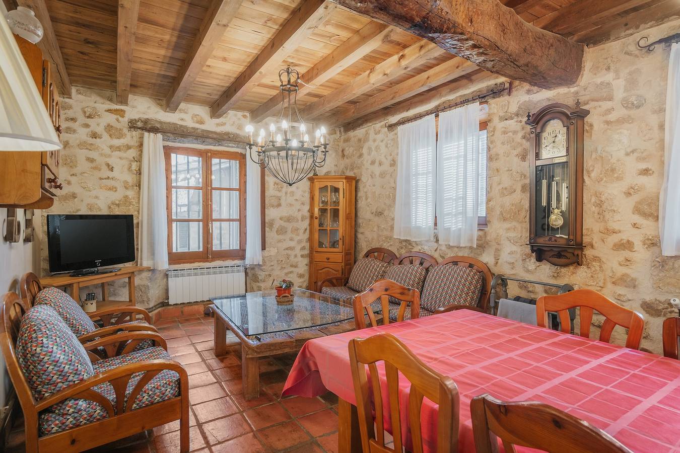 Casa Rural 'El Escondite De Los Duendes' mit Bergblick, privatem Garten und Wlan in Sepúlveda, Segovia Provinz