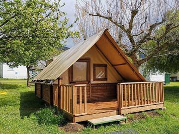 Lodge for 4 People in Luynes, Loire Valley, Photo 1