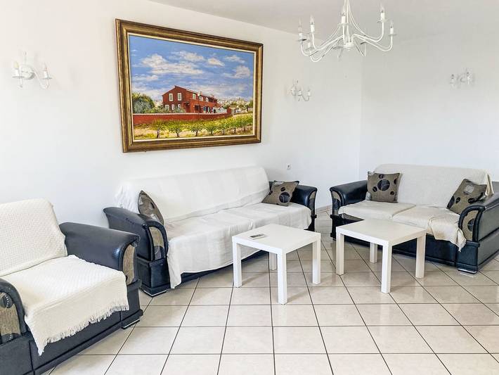Location de vacances pour 8 personnes, avec terrasse et jardin à Caromb - 3