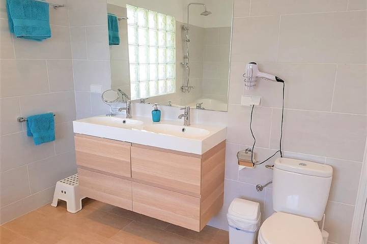 Ferienhaus für 9 Personen, mit Garten und Sauna in Peguera - 3