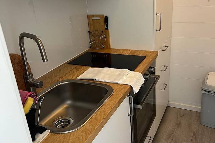 Appartement entier, Elegant Montreux Apartment with Panoramic Lake & Mountain Views in Sonzier, Montreux