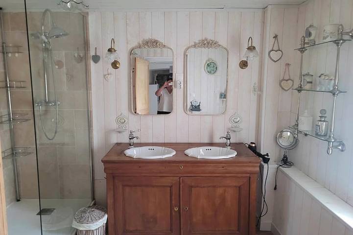 Location de vacances pour 6 personnes, animaux acceptés à Savignac-les-Églises - 2