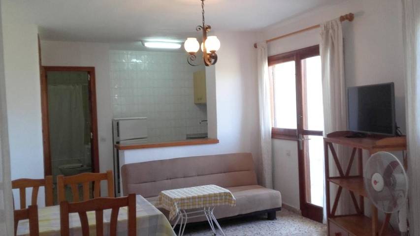 Gîte pour 6 personnes, avec balcon à Cala Llonga - 2