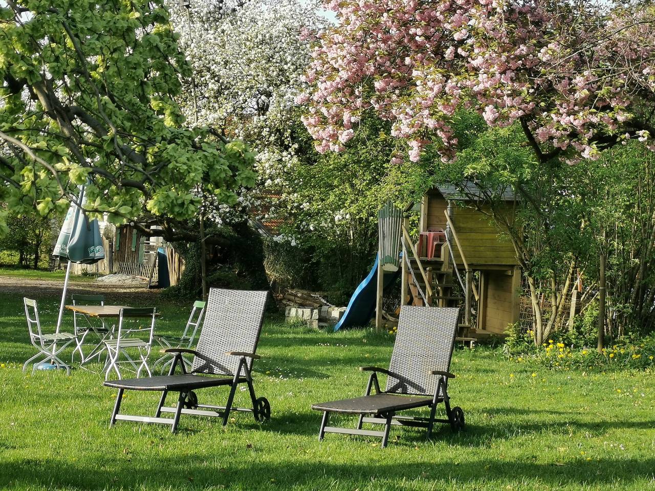 Landgasthof Zum Schildhauer - Einzelzimmer mit Balkon 13 bis 20 m² in Halfing, Landkreis Rosenheim