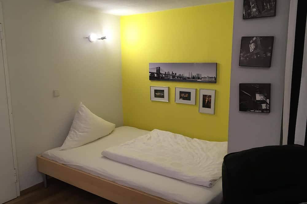 Ganze Wohnung, Apartment \"Oase\"  - 1,7 km zum Zentrum - ruhig und grün in Saarbrücken, Saargau