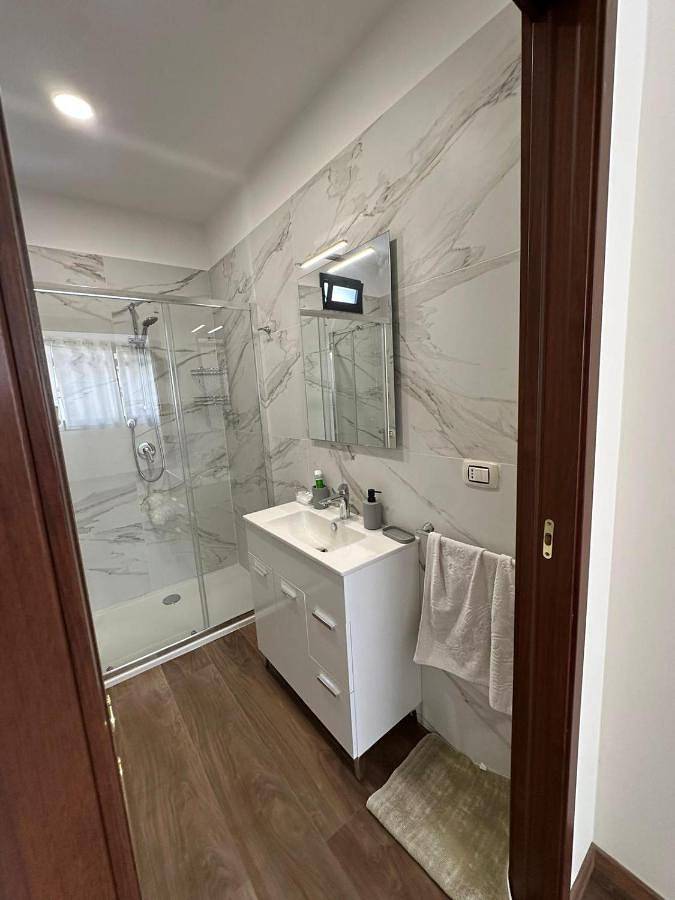 Gîte pour 3 personnes, avec vue et balcon dans Gallico Marina - 2