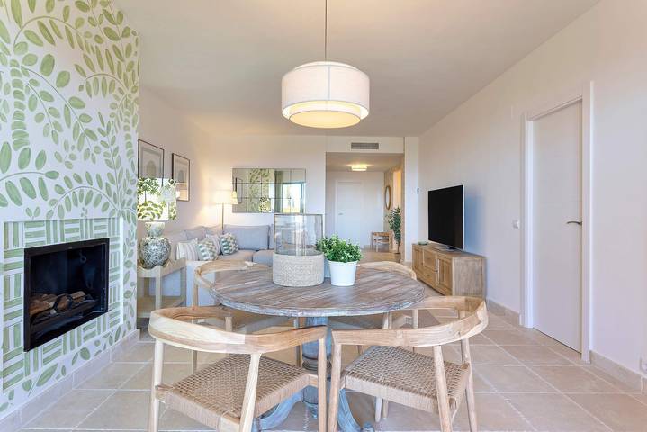 Ganze Wohnung, Ferienwohnung für 4 Personen mit Terrasse in Royal Flamingos Golf Resort, Benahavís