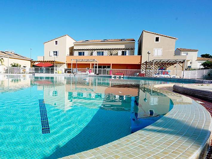 Location de vacances pour 4 personnes, avec Jacuzzi et Bassin pour enfant ainsi que Piscine et Sauna à Latour-Bas-Elne