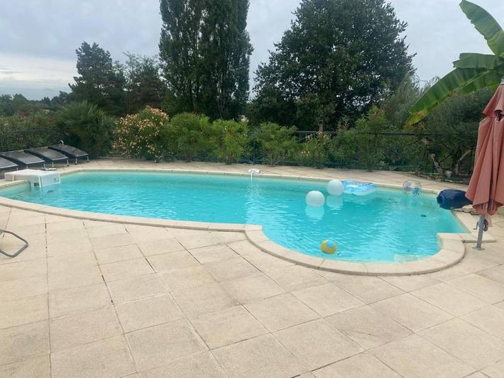 Location de vacances pour 5 personnes, avec piscine ainsi que jacuzzi et jardin, animaux acceptés à Notre-Dame-de-Sanilhac - 4