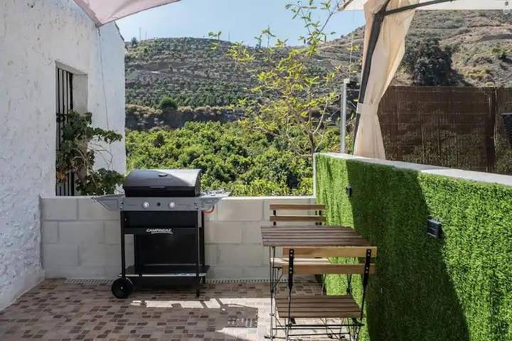 Casa rural para 6 personas, con Terraza además de Jardín y Piscina en Almáchar - 3