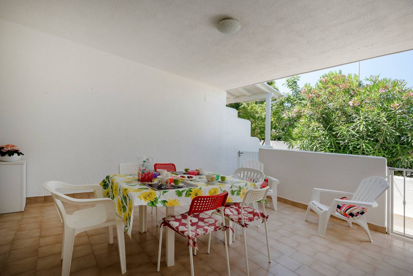 Appartamento intero, Appartamento 'Calce Bianca Apulia' con Balcone, Wi-Fi e Aria Condizionata in Capitolo, Monopoli